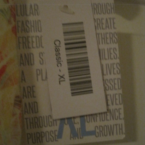 Lularoe Classic T - Pastel Geometric - Picture 3 of 4